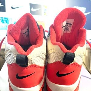 Boys Youth Size 5y Air Nike Sneakers